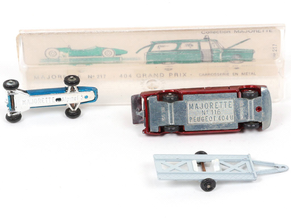Lot 145 - MAJORETTE (FRANCE) (4)