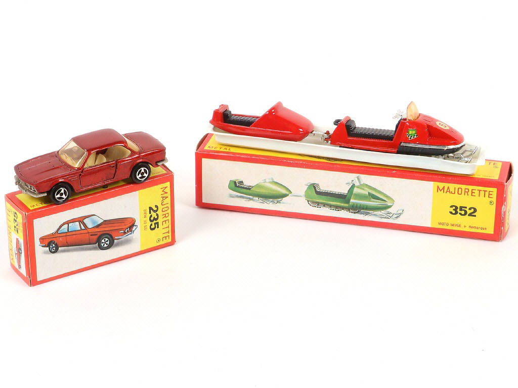 Lot 178 - MAJORETTE (FRANCE) (2)