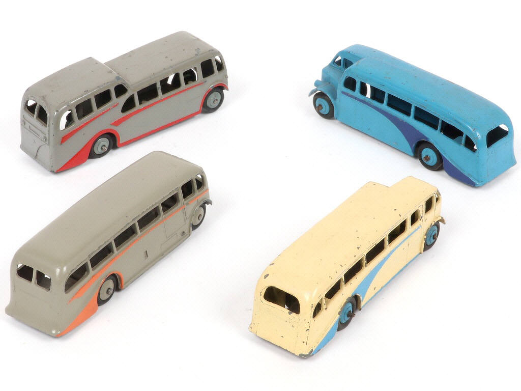 Lot 266 - DINKY TOYS (GB) (4)