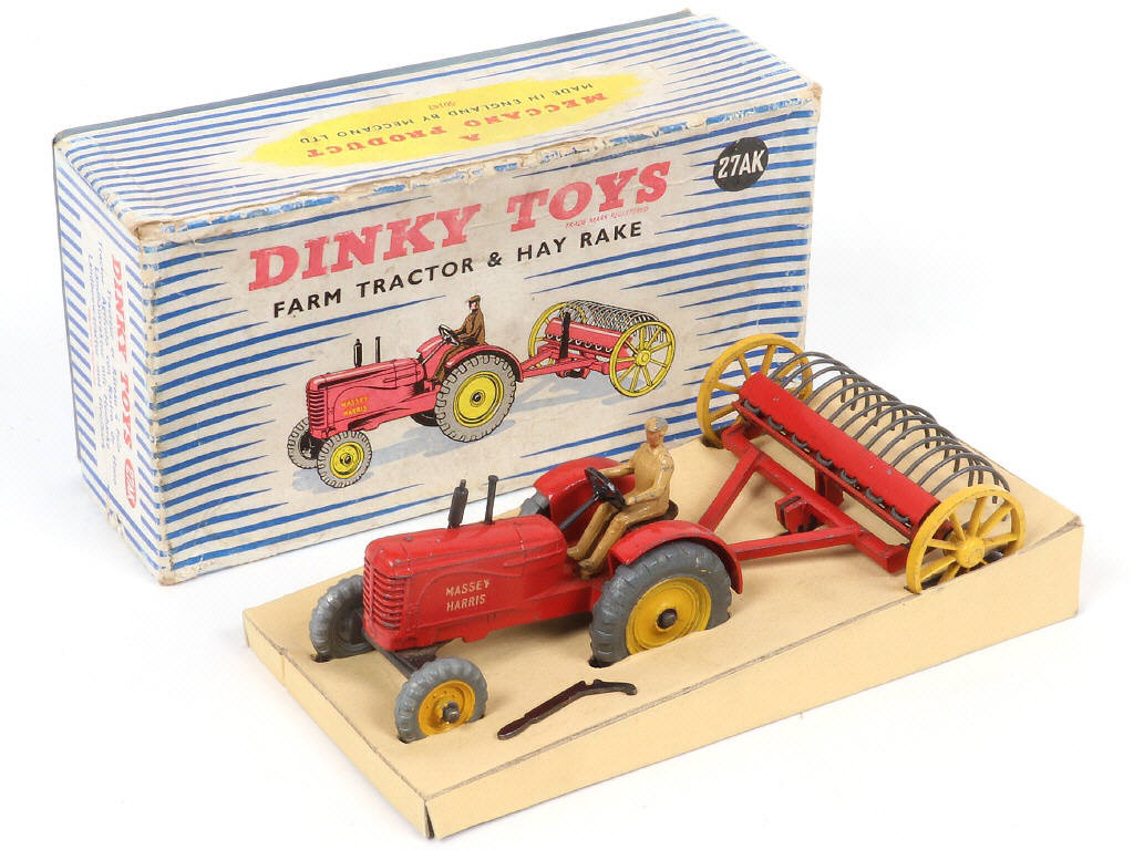Lot 235 - DINKY TOYS (GB) (1)