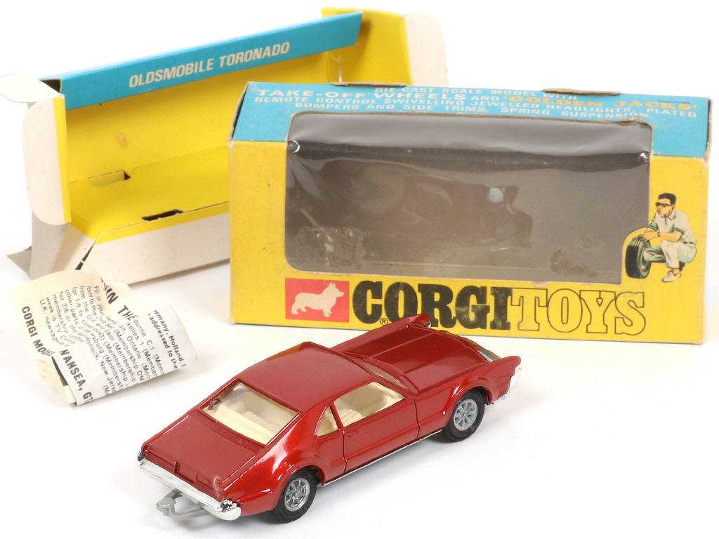 Lot 138 - CORGI TOYS (GB) (1)