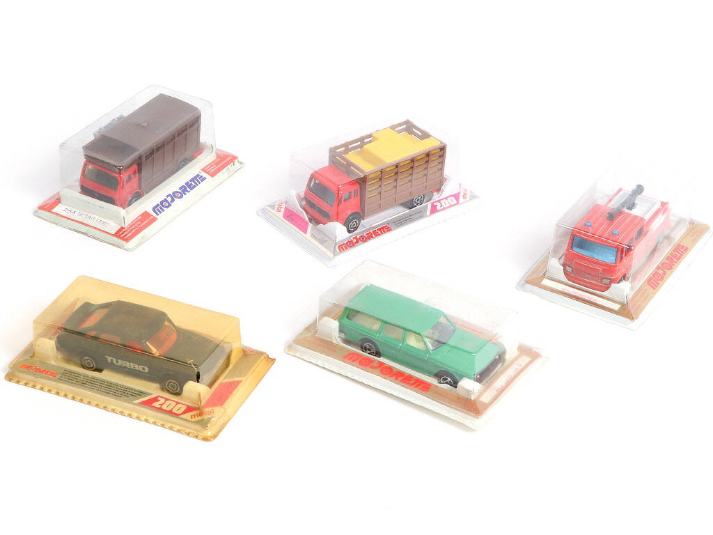 Lot 267 - MAJORETTE (FRANCE) (5)