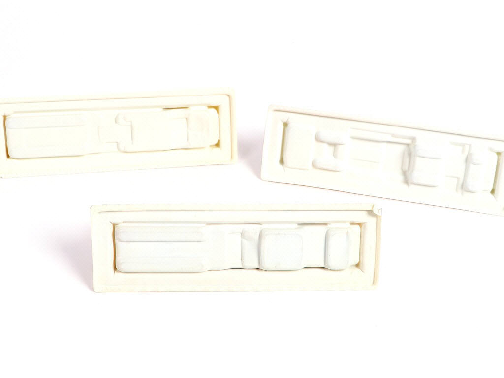 Lot 245 - MAJORETTE (FRANCE) (3)