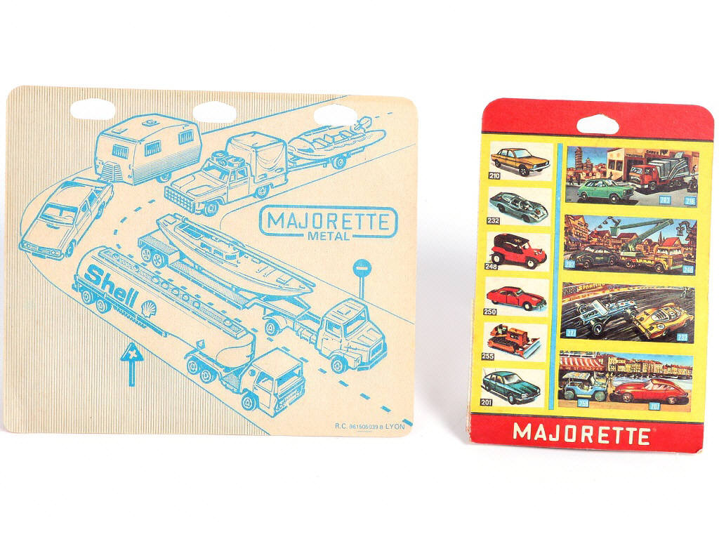 Lot 232 - MAJORETTE (FRANCE) (2)