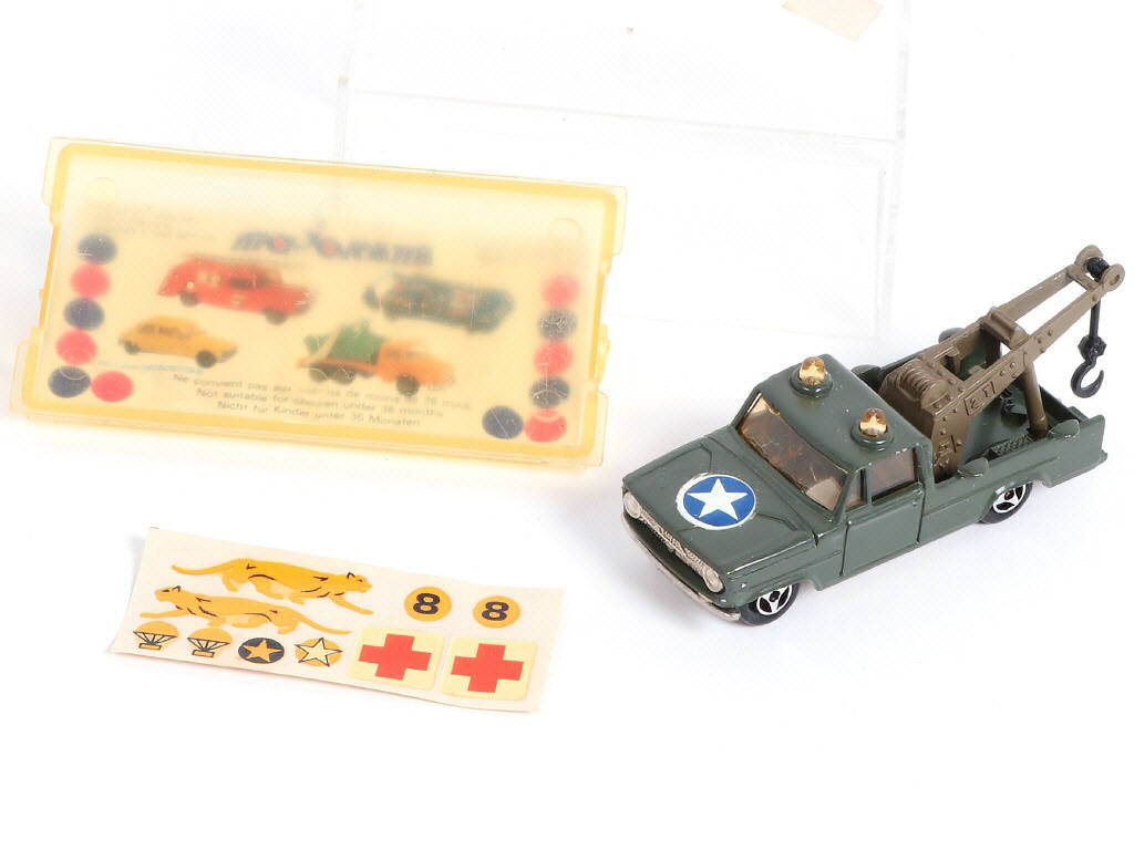 Lot 238 - MAJORETTE (FRANCE) (3)