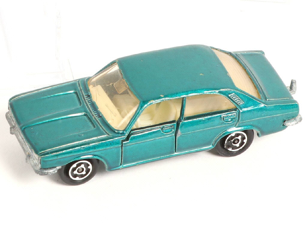 Lot 240 - MAJORETTE (FRANCE) (4)