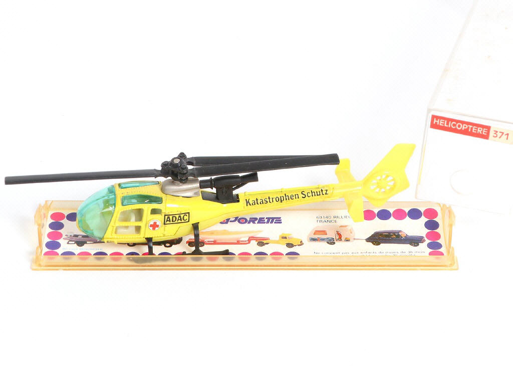 Lot 257 - MAJORETTE (FRANCE) (4)