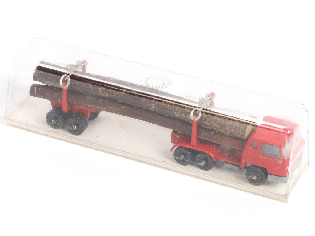 Lot 237 - MAJORETTE (FRANCE) (2)