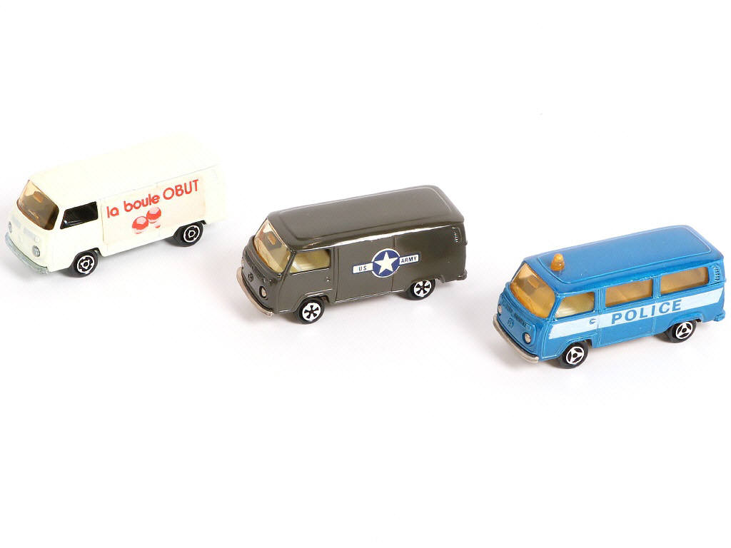 Lot 254 - MAJORETTE (FRANCE) (3)