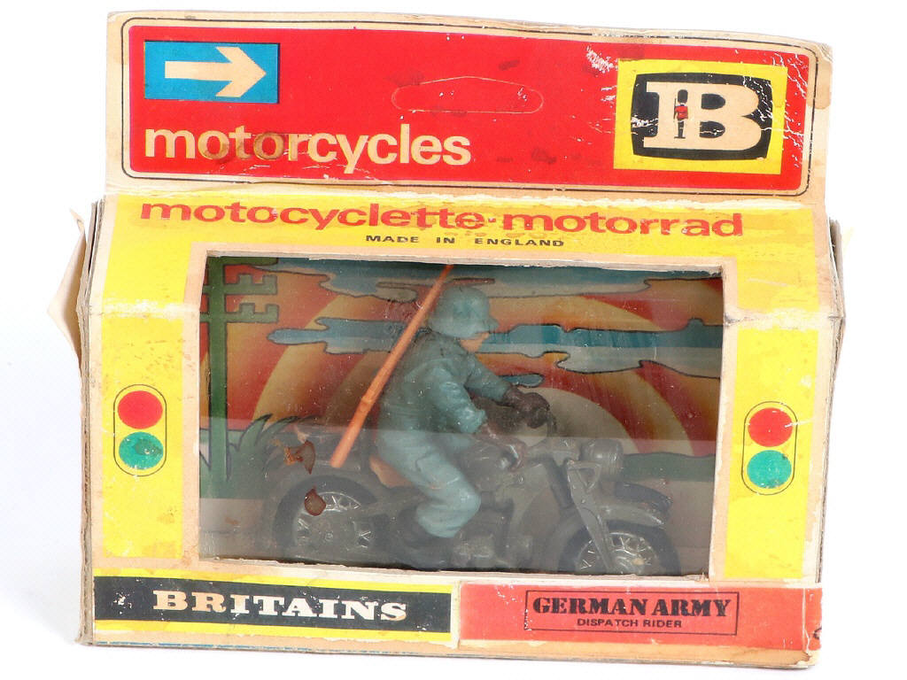 Lot 148 - BRITAINS (GB) (3)