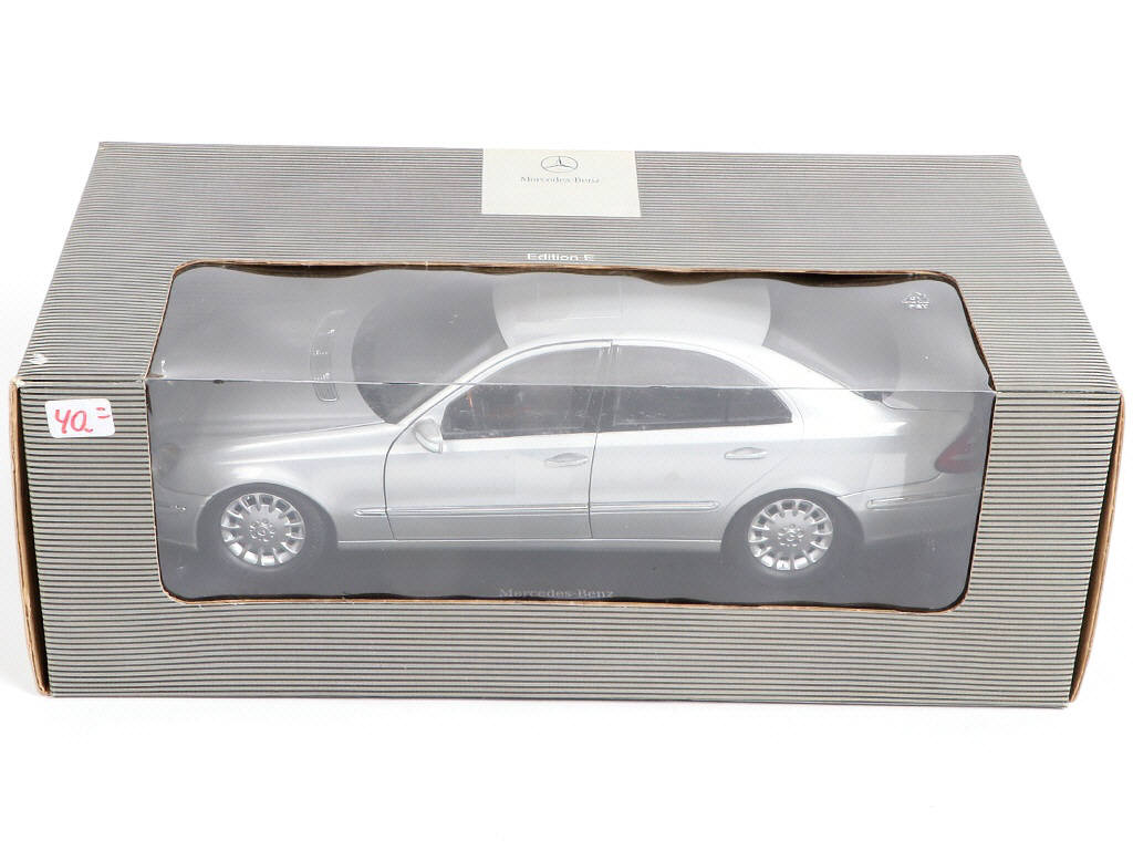 Lot 26 - KYOSHO (JAPON) (2)