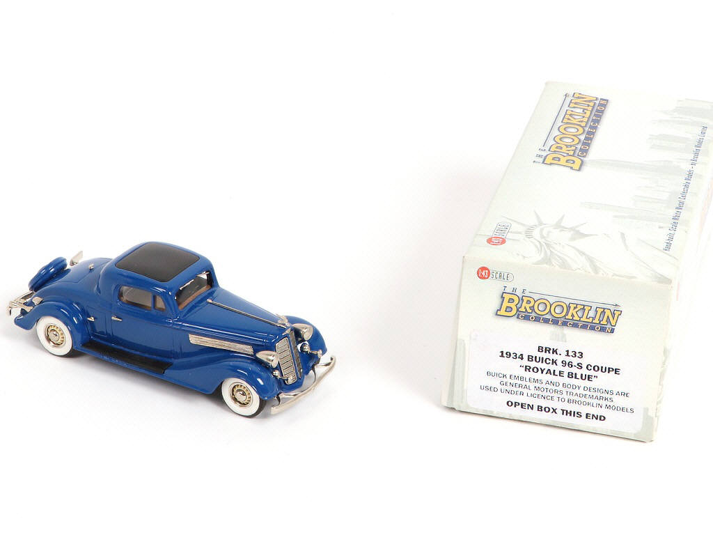 Lot 152 - BROOKLIN MODELS (GB) (1)