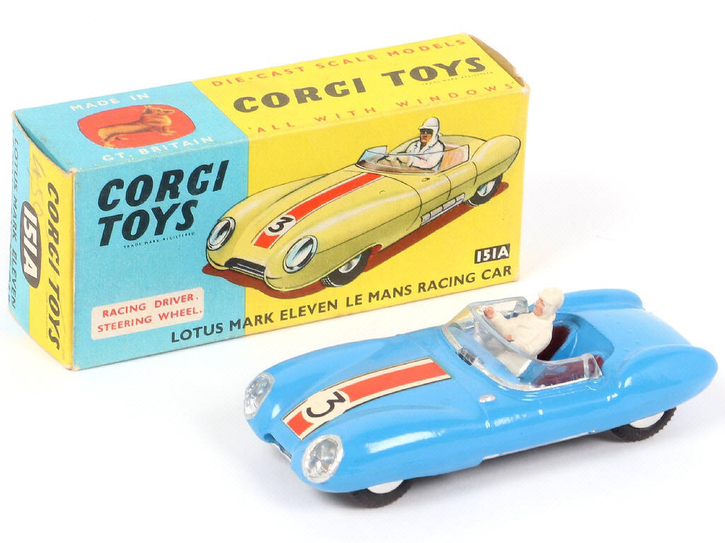 Lot 158 - CORGI TOYS (GB) (1)