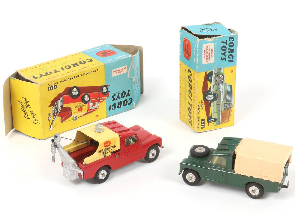 Lot 161 - CORGI TOYS (GB) (2)