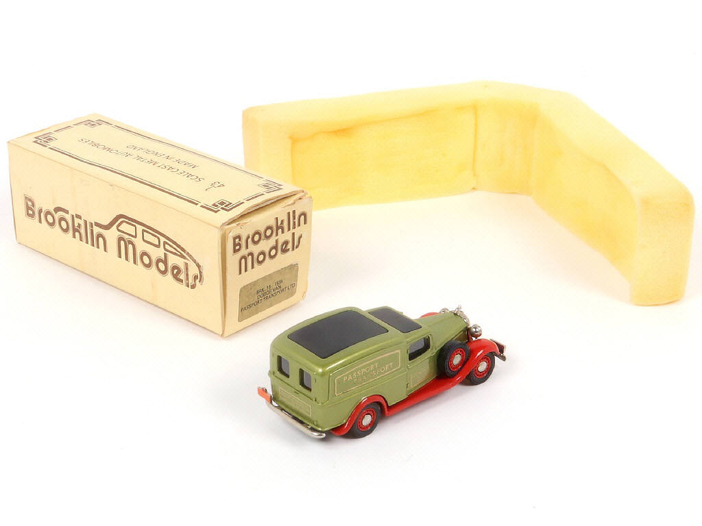 Lot 167 - BROOKLIN MODELS (GB) (1)