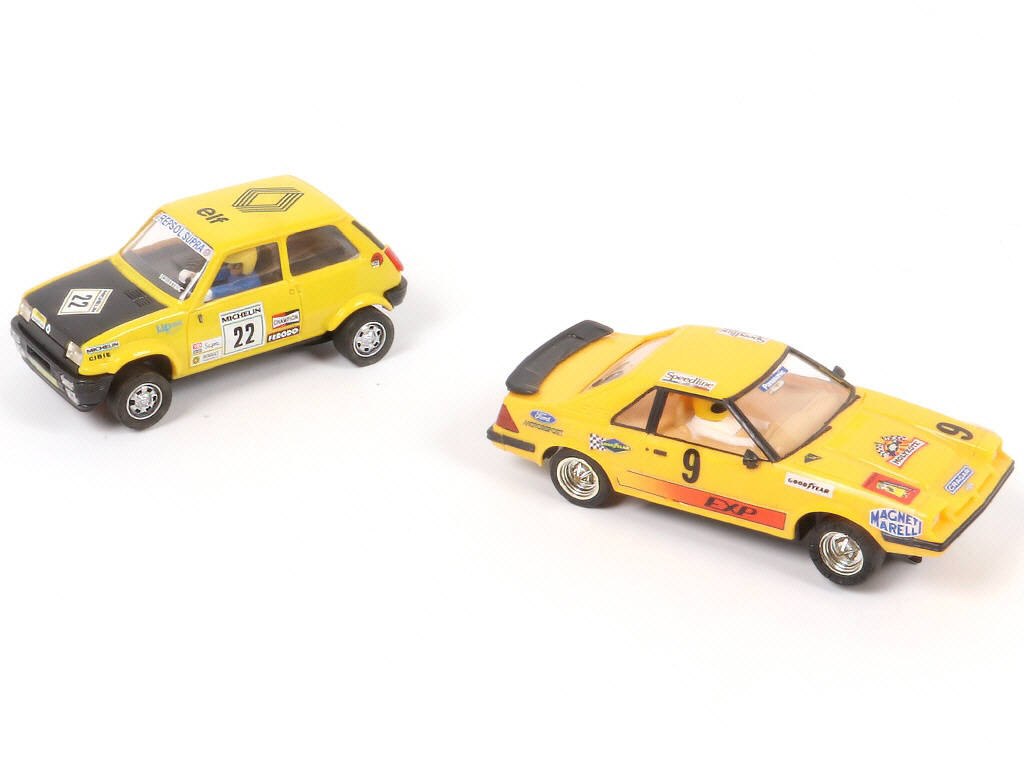 Lot 44 - SCALEXTRIC (GB) (2)