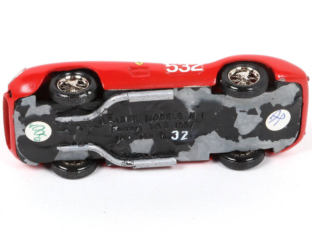 Lot 57 - DIVERS (4)