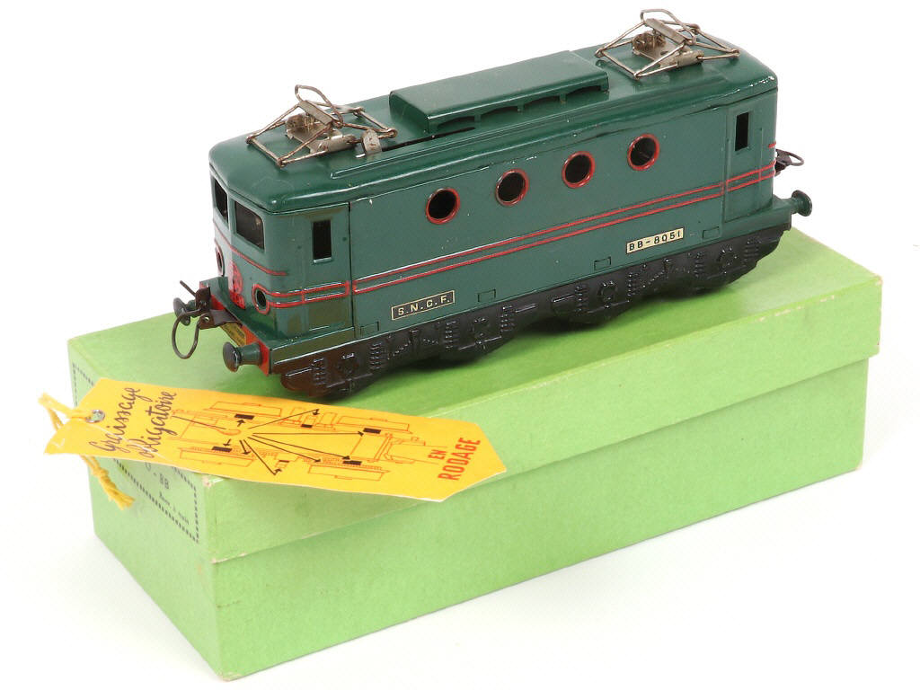 Lot 40 - HORNBY 'O' (FRANCE) (1)