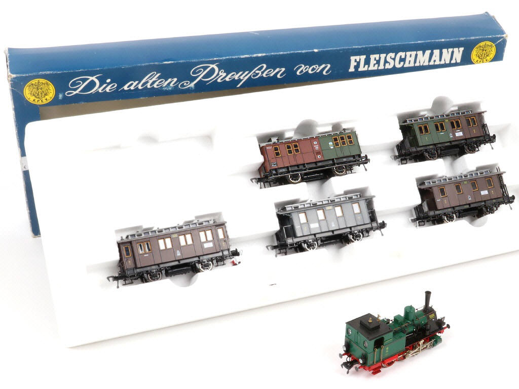 Lot 23 - FLEISCHMANN 'HO' (ALLEMAGNE) (1)