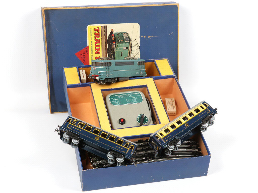 Lot 42 - HORNBY 'O' (FRANCE) (1)