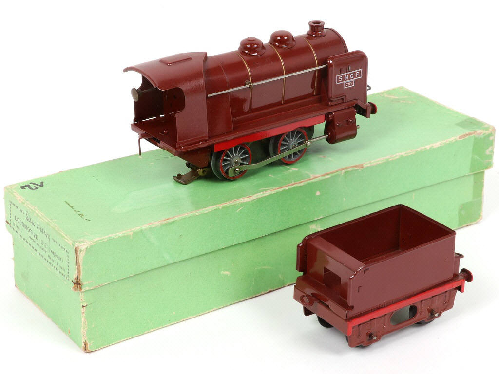 Lot 41 - HORNBY 'O' (FRANCE) (1)