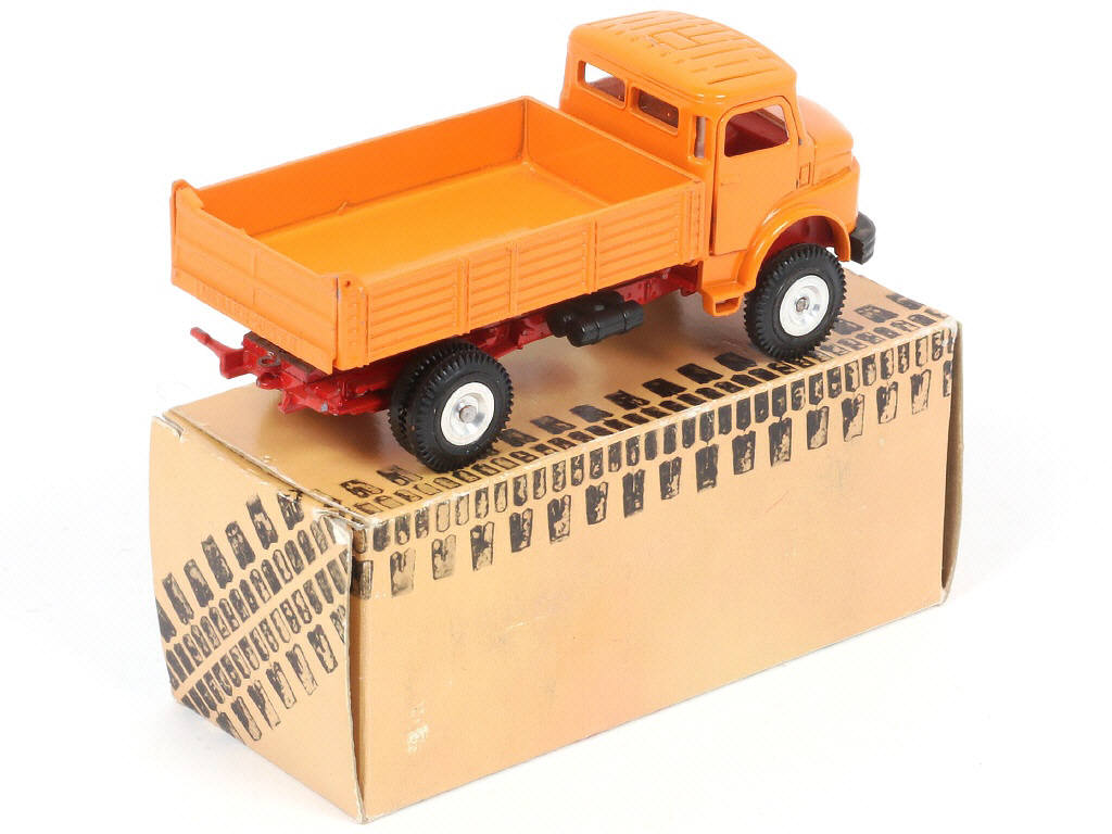 Lot 107 - RW MODELL (ALLEMAGNE) (1)