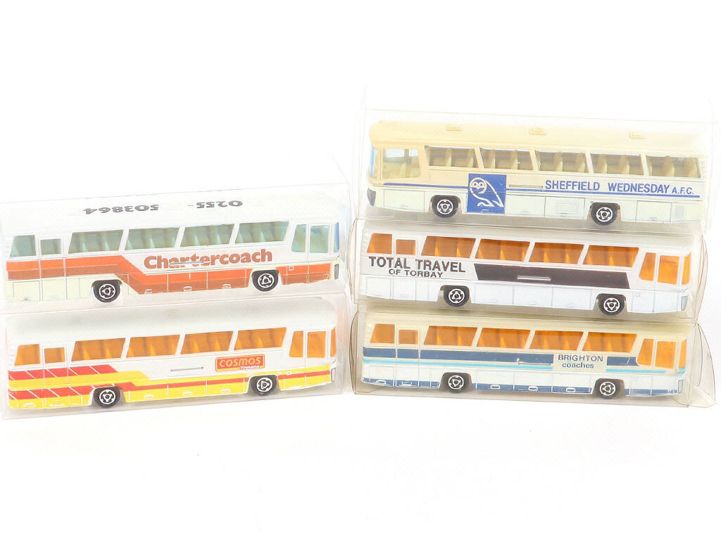 Lot 232 - MAJORETTE (FRANCE) (5)