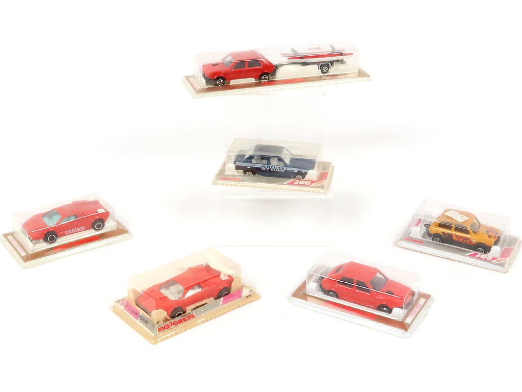 Lot 235 - MAJORETTE (FRANCE) (6)