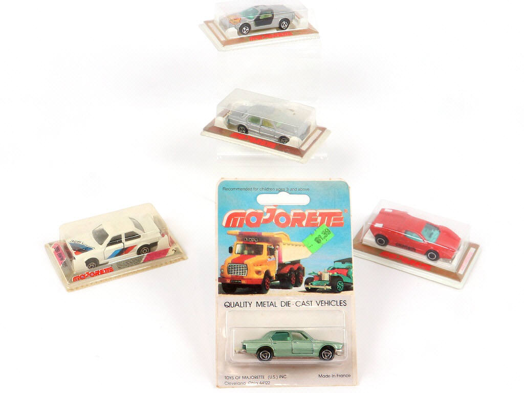 Lot 227 - MAJORETTE (FRANCE) (5)