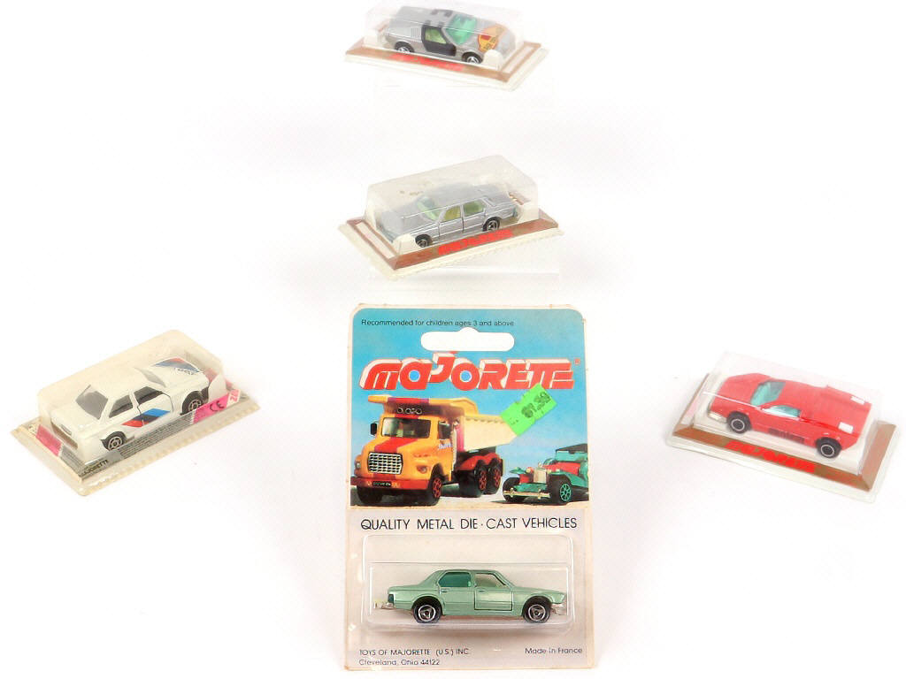 Lot 227 - MAJORETTE (FRANCE) (5)