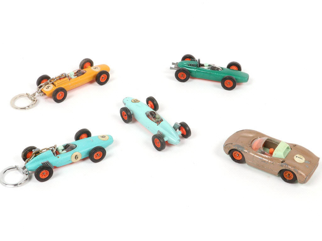 Lot 228 - MAJORETTE (FRANCE) (5)