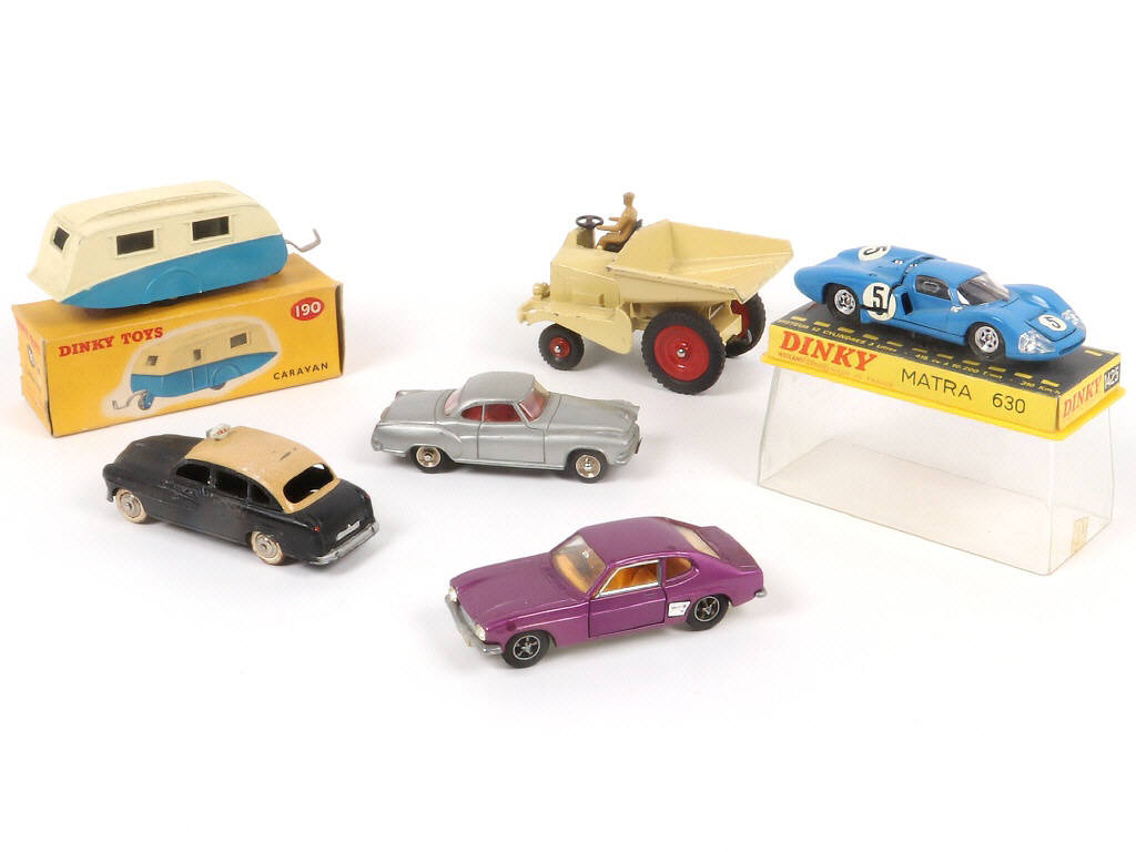 Lot 338 - DINKY TOYS (6)