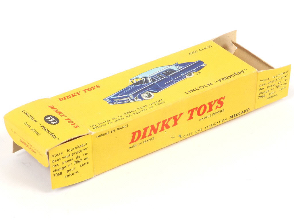 Lot 307 - DINKY TOYS (FRANCE) (1)