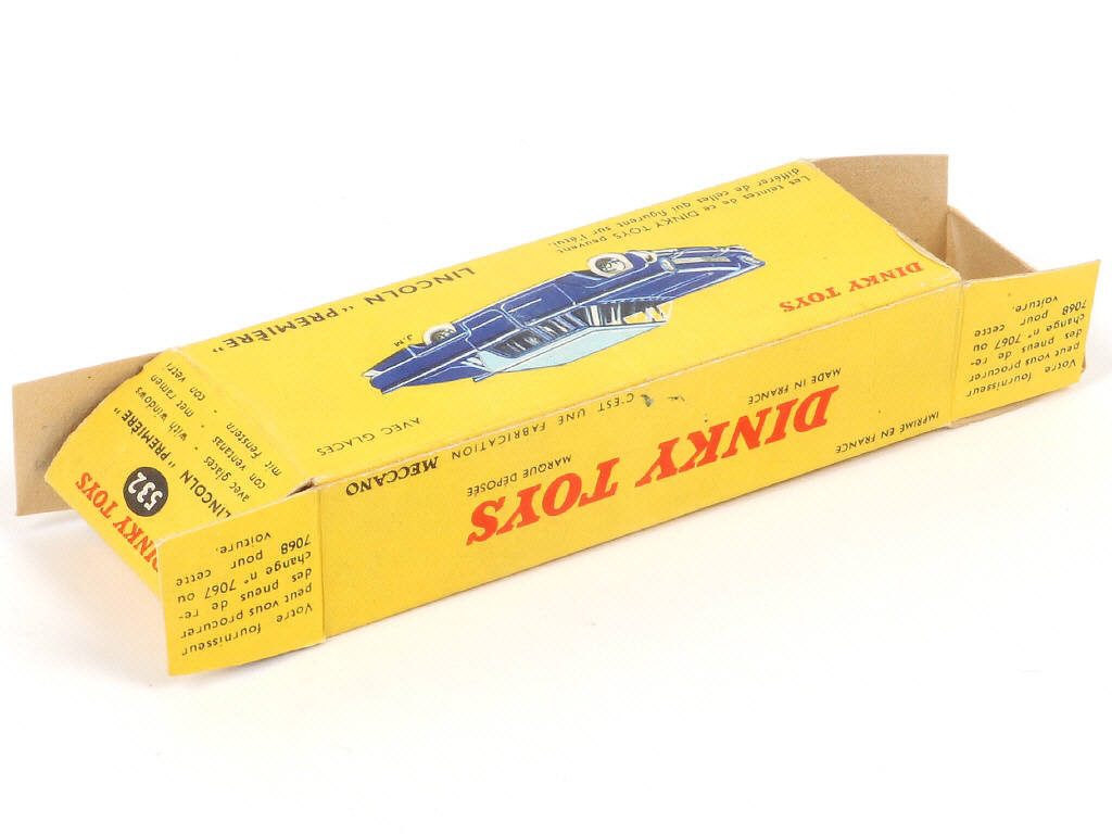 Lot 307 - DINKY TOYS (FRANCE) (1)