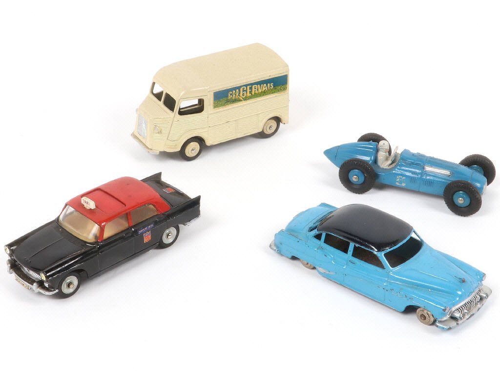 Lot 323 - DINKY TOYS (FRANCE) (4)