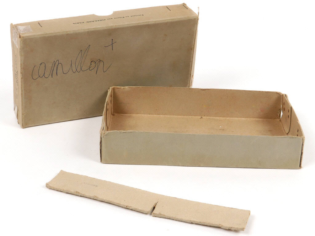 Lot 304 - DINKY TOYS (FRANCE) (1)