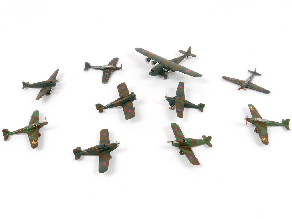 Lot 336 - DINKY TOYS (GB) (10)