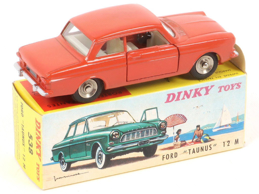 Lot 308 - DINKY TOYS (FRANCE) (1)