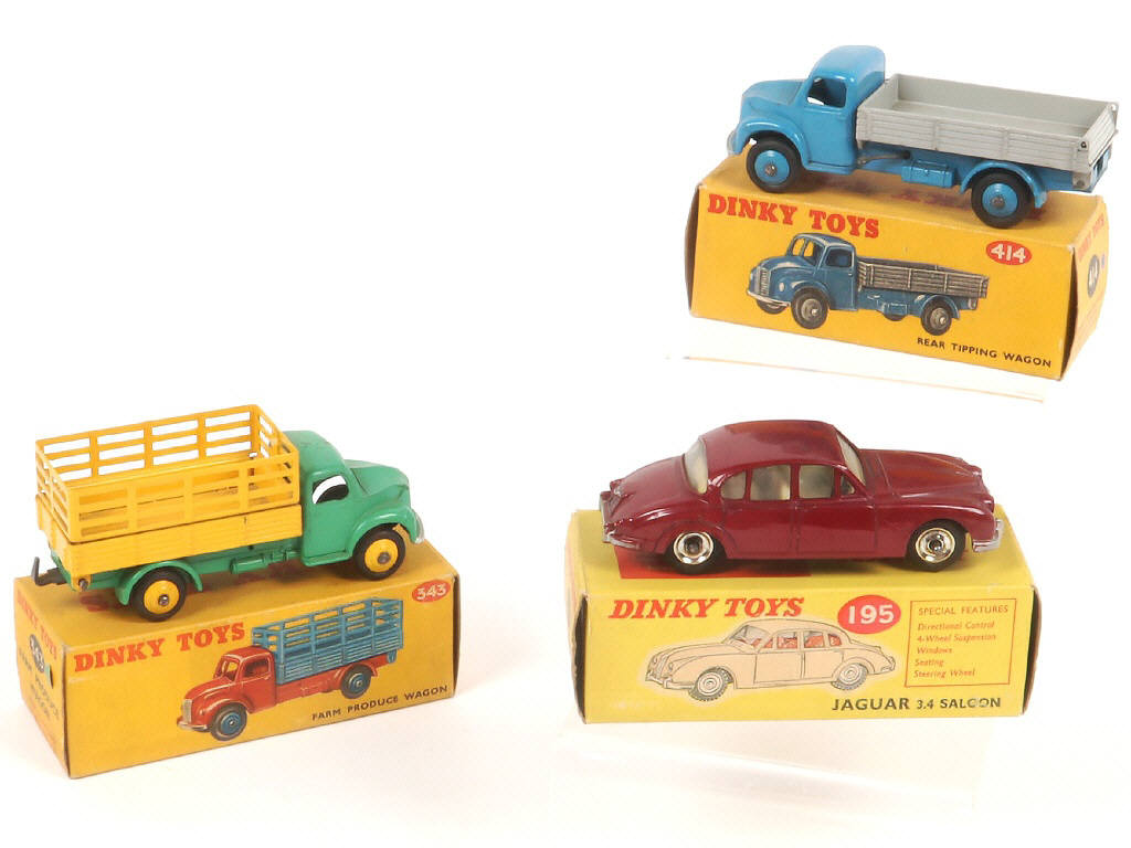 Lot 349 - DINKY TOYS (GB) (3)