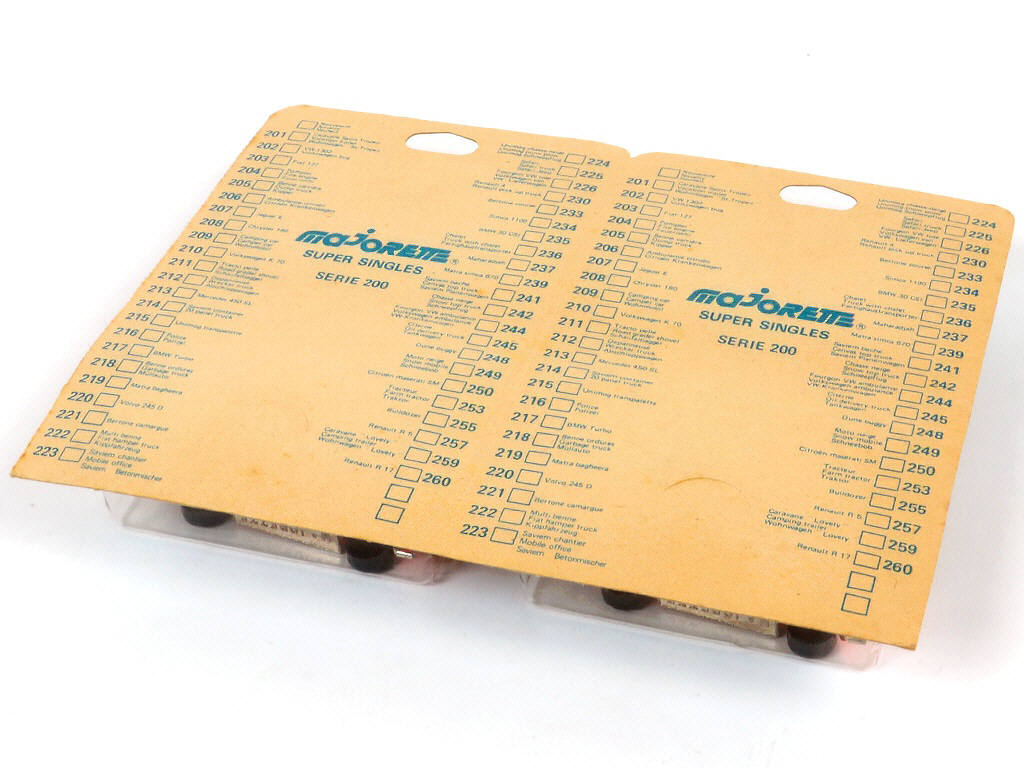 Lot 208 - MAJORETTE (FRANCE) (2)