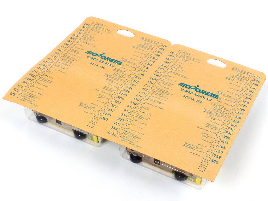 Lot 205 - MAJORETTE (FRANCE) (2)