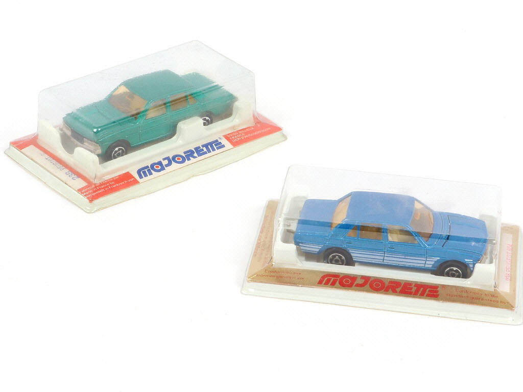 Lot 210 - MAJORETTE (FRANCE) (2)