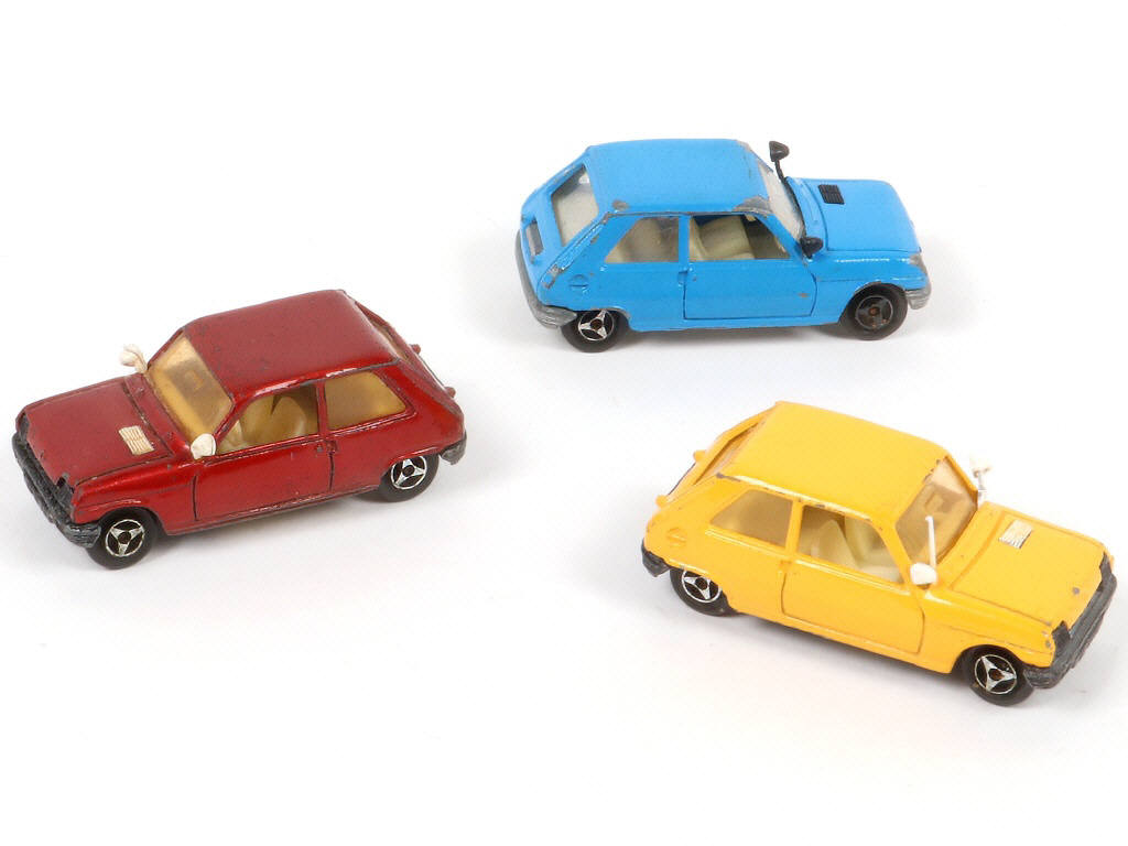 Lot 219 - MAJORETTE (FRANCE) (3)