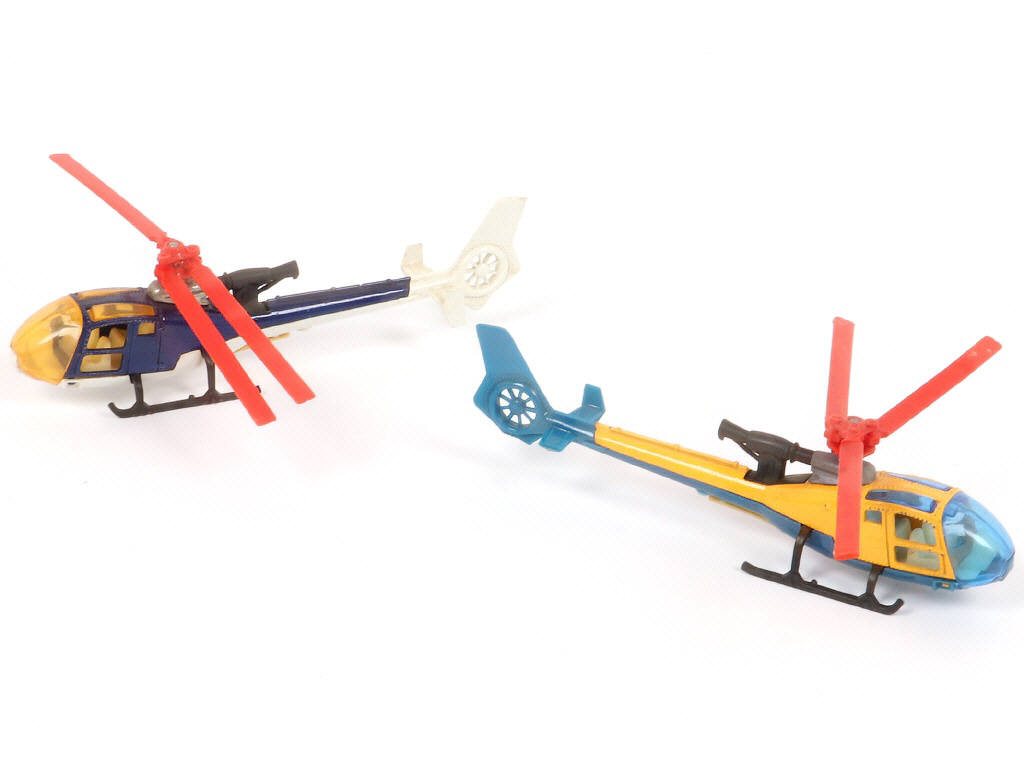 Lot 202 - MAJORETTE (FRANCE) (2)