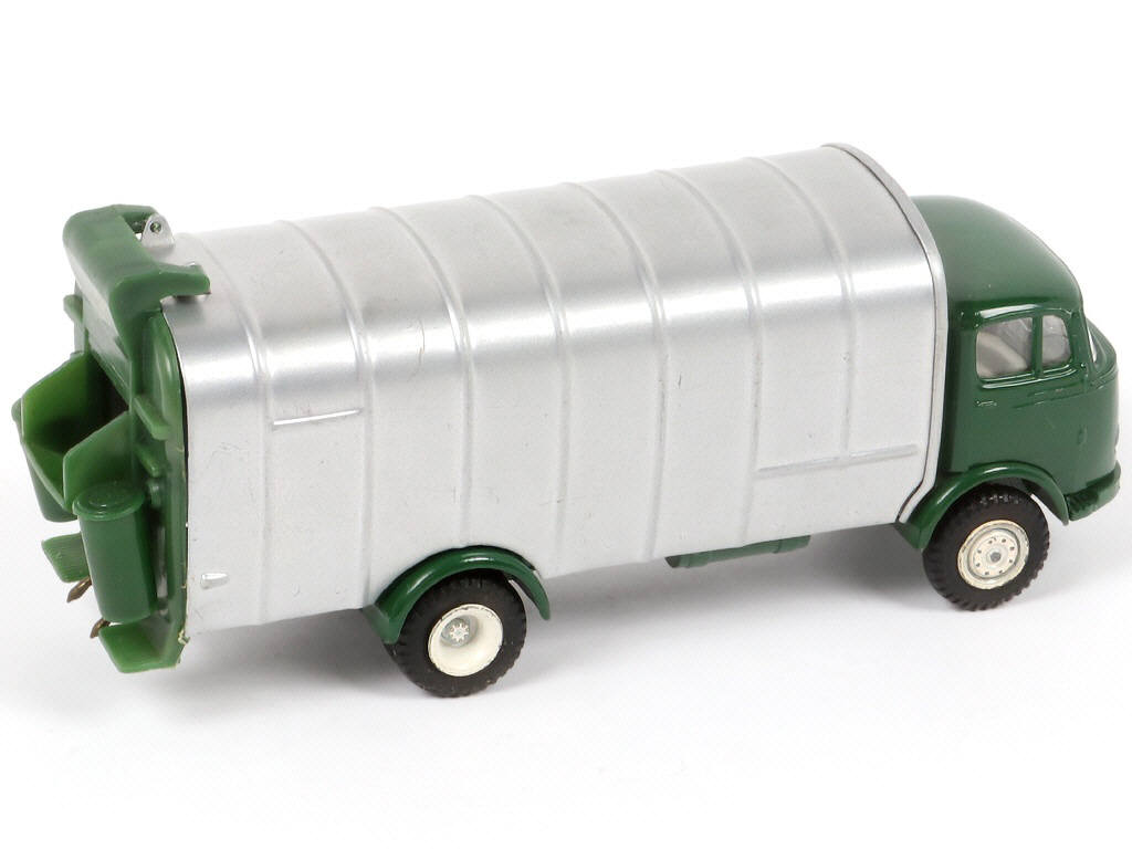 Lot 98 - TEKNO (DANEMARK) (1)