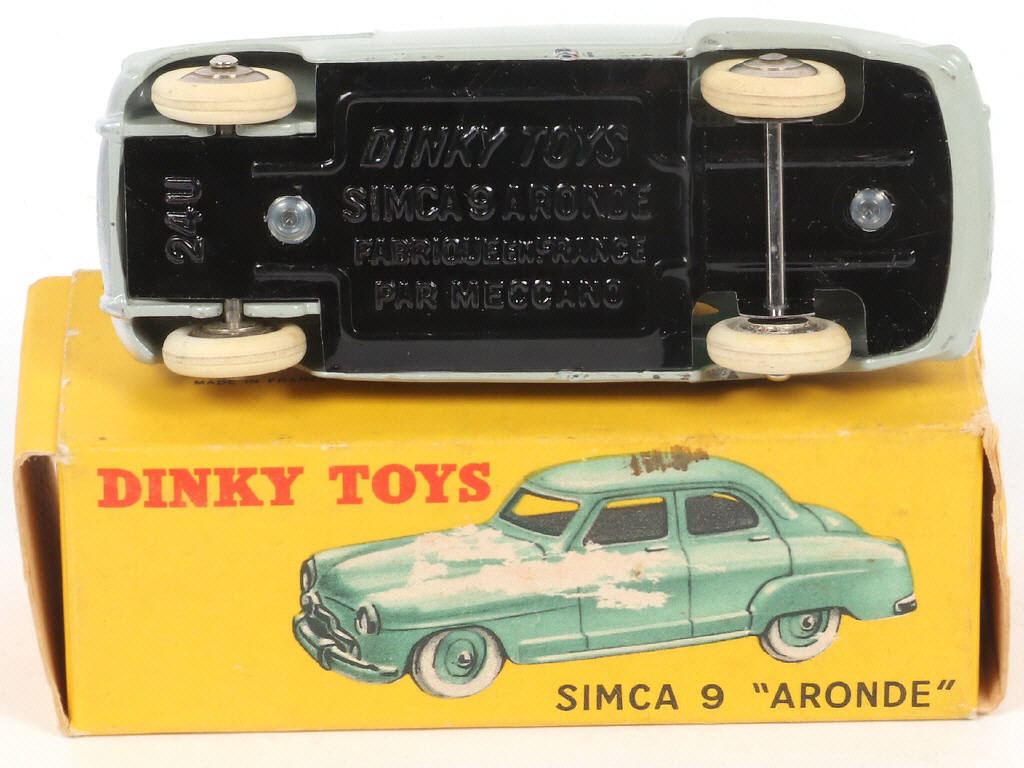 Lot 254 - DINKY TOYS (FRANCE) (1)