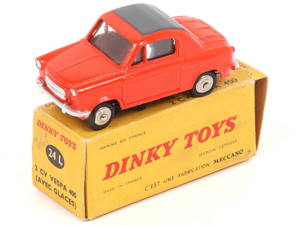 Lot 252 - DINKY TOYS (FRANCE) (1)
