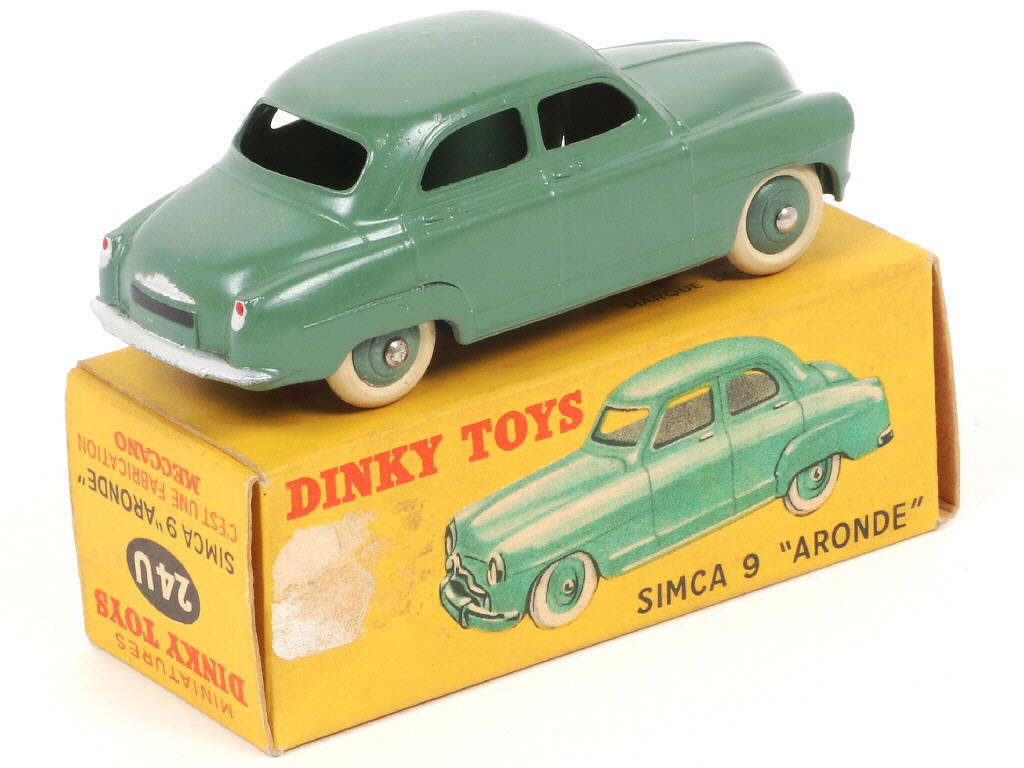 Lot 253 - DINKY TOYS (FRANCE) (1)