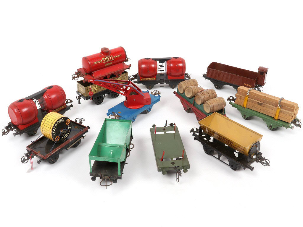 Lot 18 - HORNBY 'O' (12)