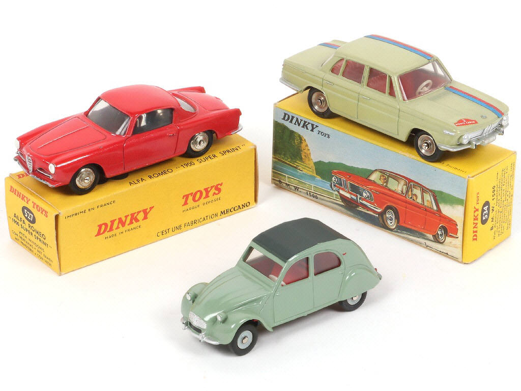 Lot 279 - DINKY TOYS (FRANCE) (3)